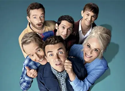 REGRESA A LA PANTALLA CHICA REGRESA A LA PANTALLA CHICA