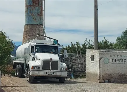 Falla en pozo Jacarandas 2 deja sin agua a zona norte; refuerzan reparto con pipas