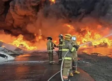 Incendio en Zona Industrial deja m&aacute;s de 100 mdp en p&eacute;rdidas: Bomberos