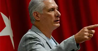 Miguel D&iacute;az-Canel dice que no renunciar&aacute;