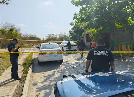 Quer&iacute;an robar a enfermero en Valles y lo asesinaron