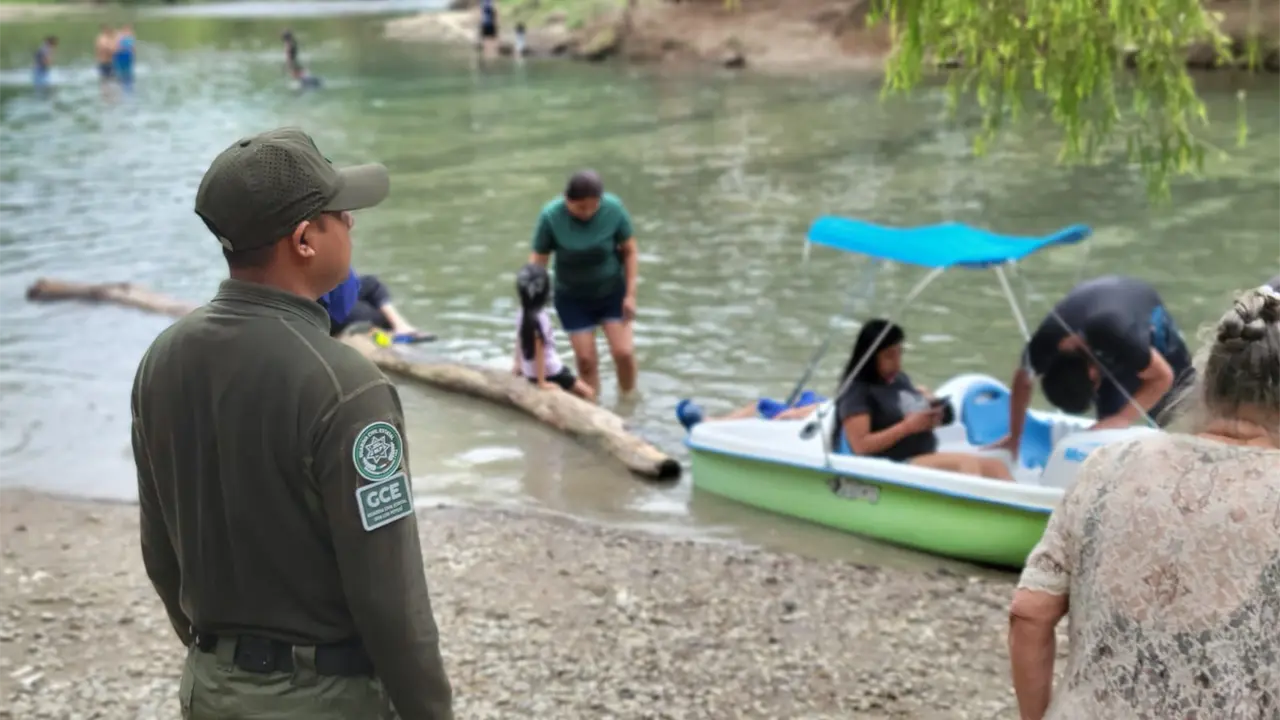 Refuerzan operativos de seguridad en la Huasteca por temporada vacacional