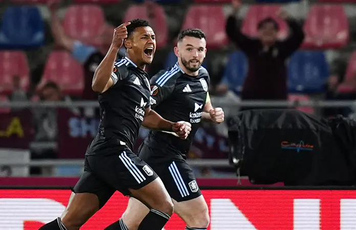 Se impone Aston Villa ante Bologna