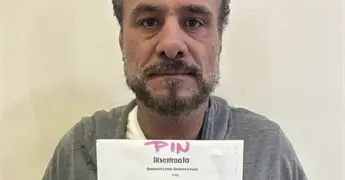 Alberto del R&iacute;o queda libre tras acuerdo y pago de 1 mill&oacute;n