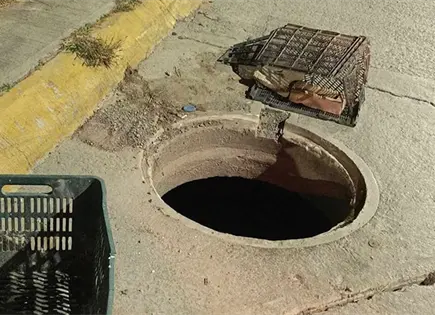 Alcantarilla abierta, una trampa mortal