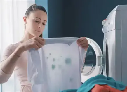 Cómo lavar ropa blanca y mantenerla impecable Cómo lavar ropa blanca y mantenerla impecable