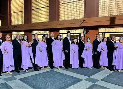 Muestra de danz&oacute;n en el Museo del Ferrocarril