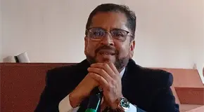 Neil Castro, protesta como presidente de AMPI