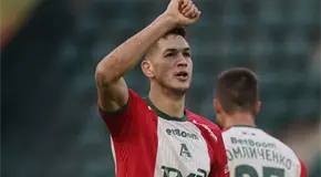 César Montes anota en triunfo del Lokomotiv