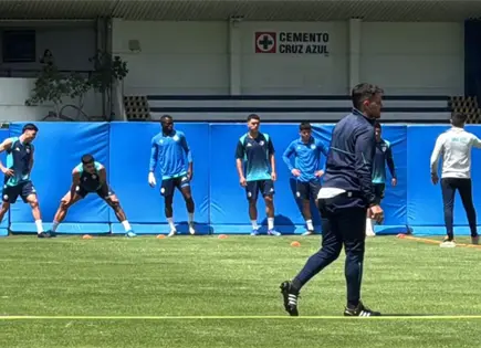 Cruz Azul busca remontada hist&oacute;rica ante LAFC