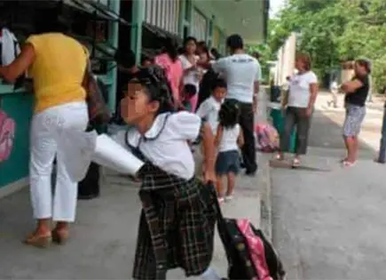 Hoy retornan a las aulas miles de alumnos en Valles
