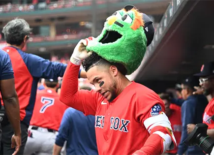 Willson Contreras brilla con jonrón y cuatro hits ante San Luis