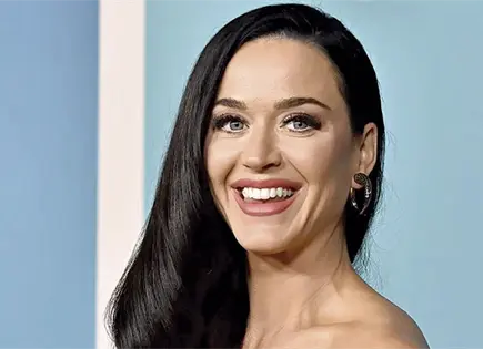 ACUSADA DE AGRESIÓN SEXUAL ACUSADA DE AGRESIÓN SEXUAL