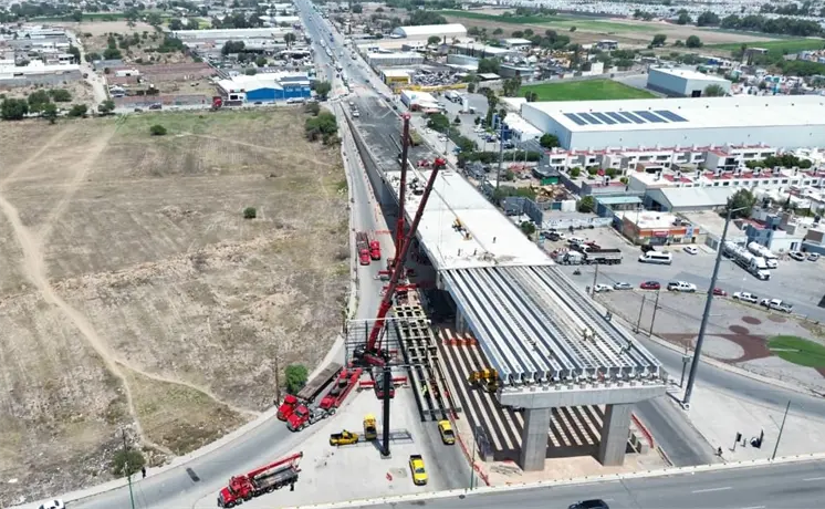 Caos vial en Valle de los Fantasmas por cierre de carriles Caos vial en Valle de los Fantasmas por cierre de carriles