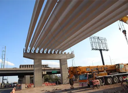 Caos vial en Valle de los Fantasmas por cierre de carriles Caos vial en Valle de los Fantasmas por cierre de carriles