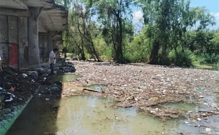 Fotos | El Río Valles, un muladar tras lluvias Fotos | El Río Valles, un muladar tras lluvias