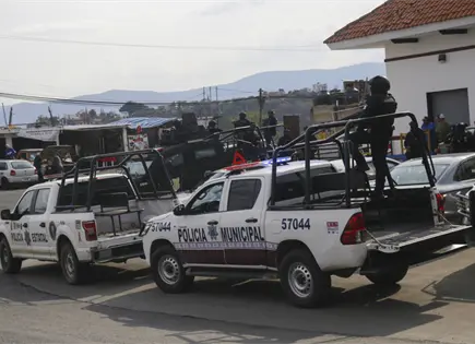 Localizan con vida a alcalde de Taxco y a su padre