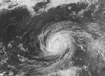Supertif&oacute;n Sinlaku azota Guam y se acerca a Islas Marianas