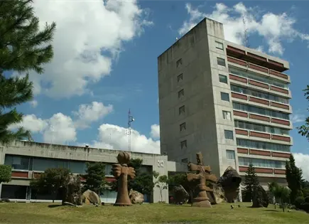 UAEM regresa a clases... pero protesta sigue