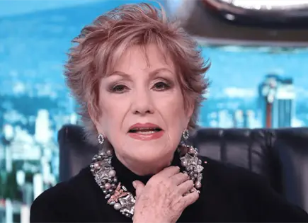 Maxine Woodside posa desnuda por primera vez a los 77 años Maxine Woodside posa desnuda por primera vez a los 77 años