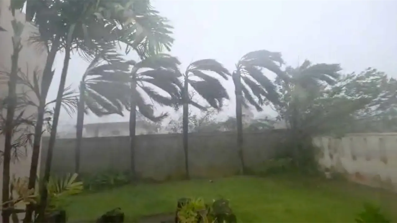 Supertifón Sinlaku azota Islas Marianas del Norte: daños y refugio