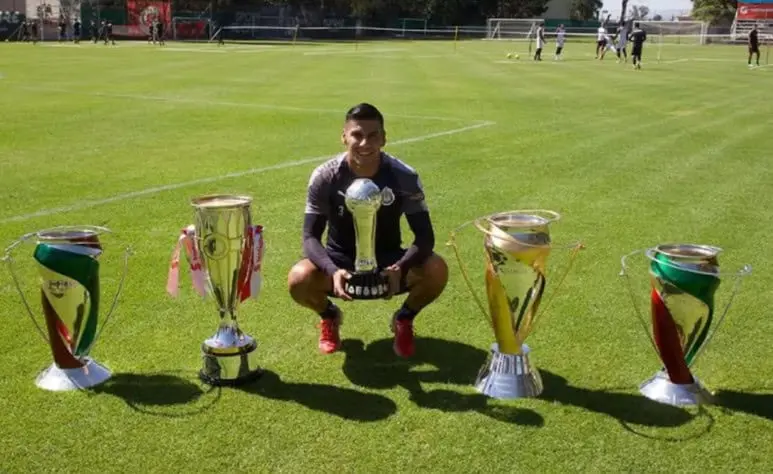 Carlos Salcido tendrá documental sobre su vida y carrera