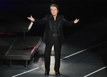 Raphael emociona en su regreso al Auditorio Nacional de M&eacute;xico
