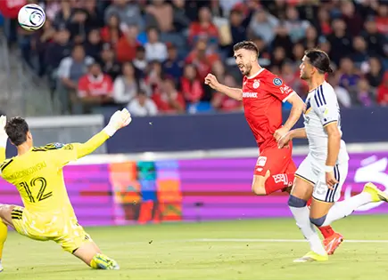 Toluca golea 3-0 a LA Galaxy y avanza a semifinales