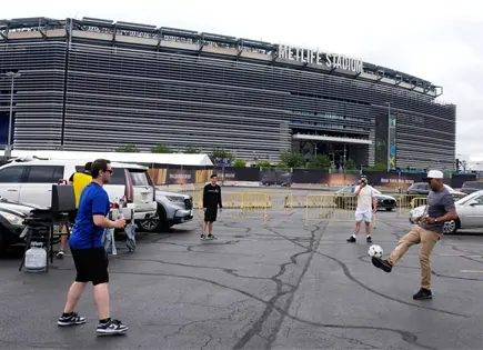 NJ Transit confirma que tarifa del tren ser&aacute; de 150 d&oacute;lares para aficionados del Mundial 910 words