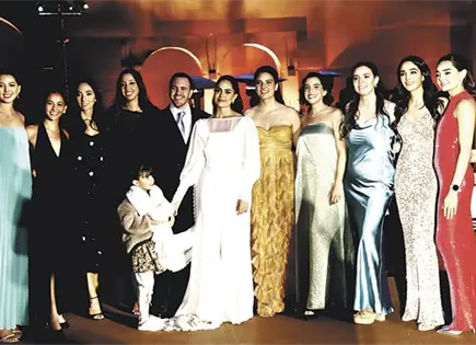 CELEBRAN SU MATRIMONIO