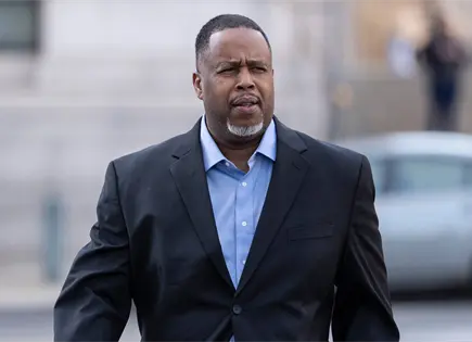 Damon Jones podr&iacute;a declararse culpable en redada por apuestas ilegales