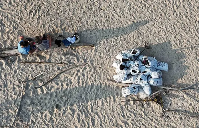 Pemex despide a 3 por derrame