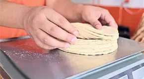 S&iacute; aument&oacute; la tortilla,admite Sheinbaum