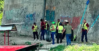 Jornada de limpieza del cauce del Valles
