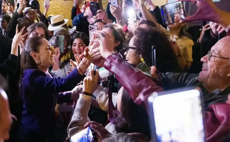 Sheinbaum llega a Barcelona para cumbre progresista