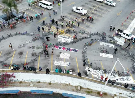 Ciclistas denuncian hostigamiento policial en rodada sobre Nava