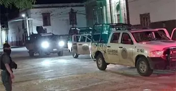 Dos muertos, deja tiroteo entre delincuentes y polic&iacute;as