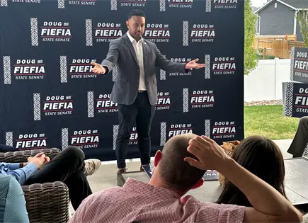 Doug Fiefia impulsa regulaci&oacute;n de inteligencia artificial en Utah