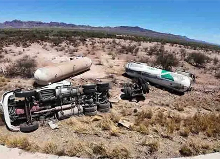 En Sonora vuelca pipa con amoniaco