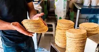 Golpe a econom&iacute;a familiar, aumentar&aacute; costo de la tortilla
