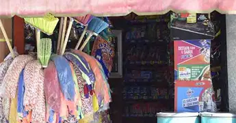 Peque&ntilde;o comercio padece la baja compra ciudadana