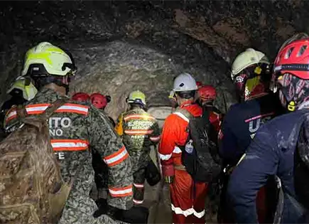 Rescatan sin vida a cuarto minero atrapado en Sinaloa