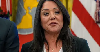 Lori Chavez-DeRemer renuncia a secretaria de Trabajo en EE.UU.