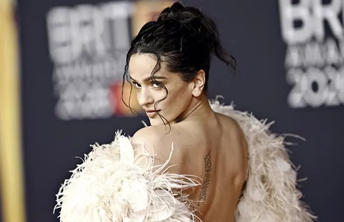 "MUJER DEL A&Ntilde;O"