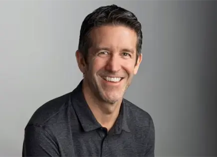 &iquest;Qui&eacute;n es John Ternus, el nuevo CEO de Apple?