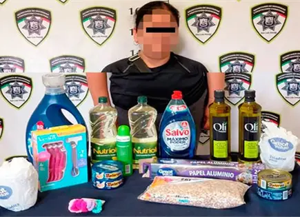 Sorprenden a mujer robando en tienda Aurrer&aacute;