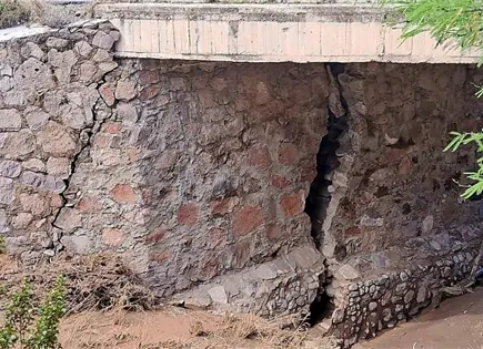 Confirman da&ntilde;os en puentes a Villa de Arista; hay rutas alternas