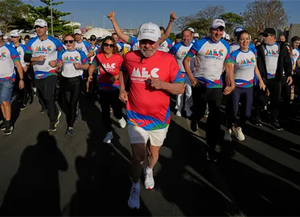 Lula muestra rutina de entrenamiento para su reelecci&oacute;n en Brasil
