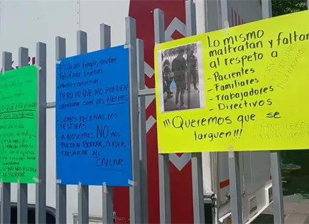 Protestan en cl&iacute;nica del IMSS por golpiza a un m&eacute;dico