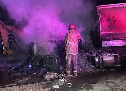 Arde otra maquina de obra vial de Tamu&iacute;n